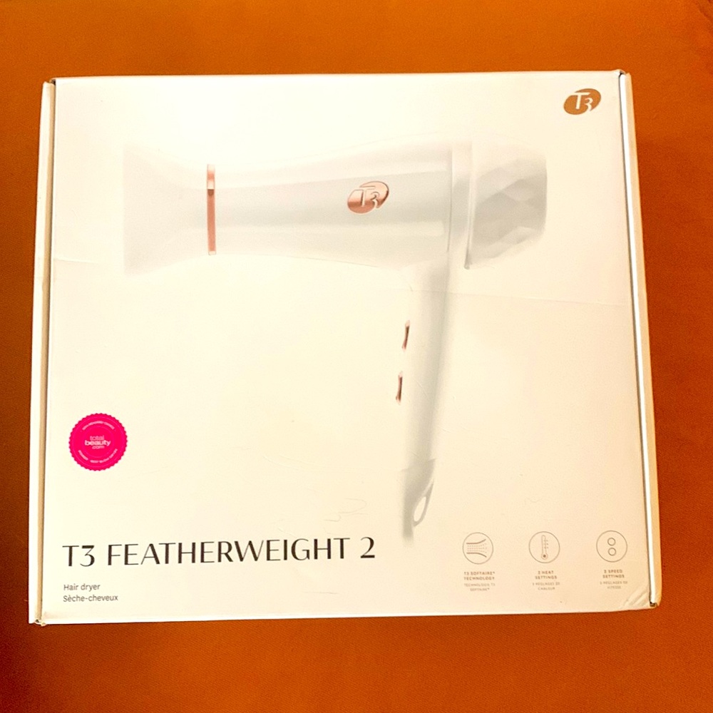 NIB T3 FEATHERWEIGHT 2 HAIR DRYER
